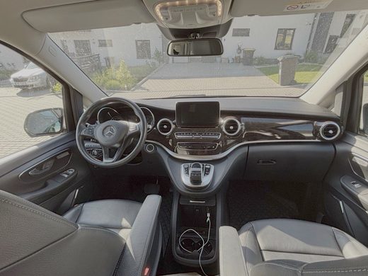 Palubní deska Mercedes-Benz V